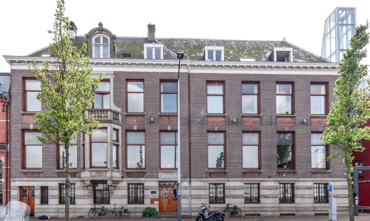 Midvast B.V. verkoopt De Ruijterkade 139