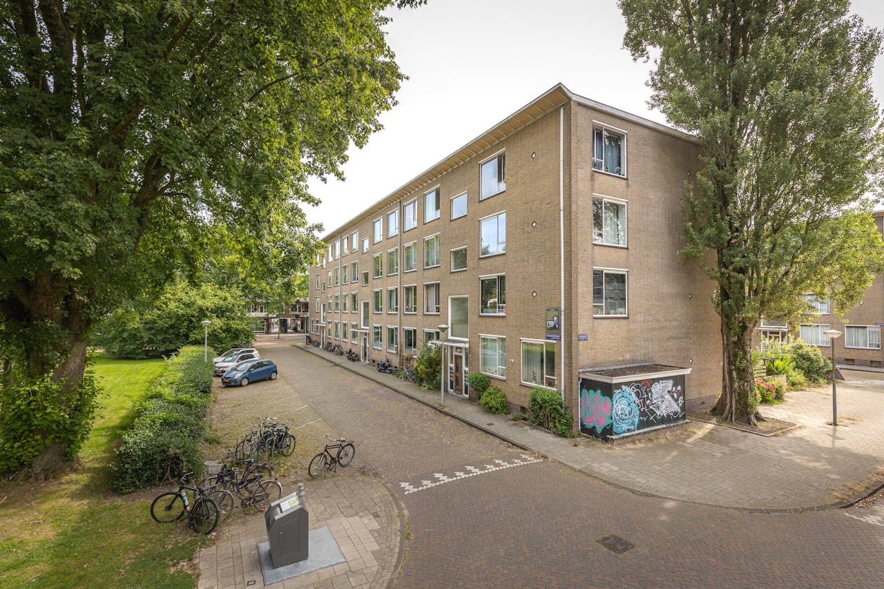 Avagadrostraat, Amsterdam