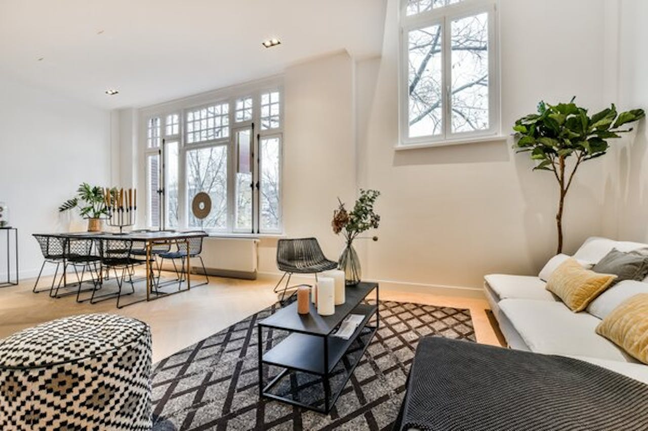 Oudezijds voorburgwal 330, Amsterdam
