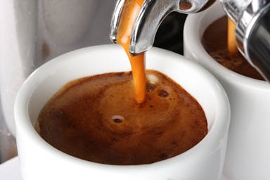 Sfeerafbeelding Koffie: plezierige gewoonte of verslaving?
