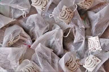 Sfeerafbeelding Green Deal koffiepads en theezakjes winnaar Global Recycling Heroes Award