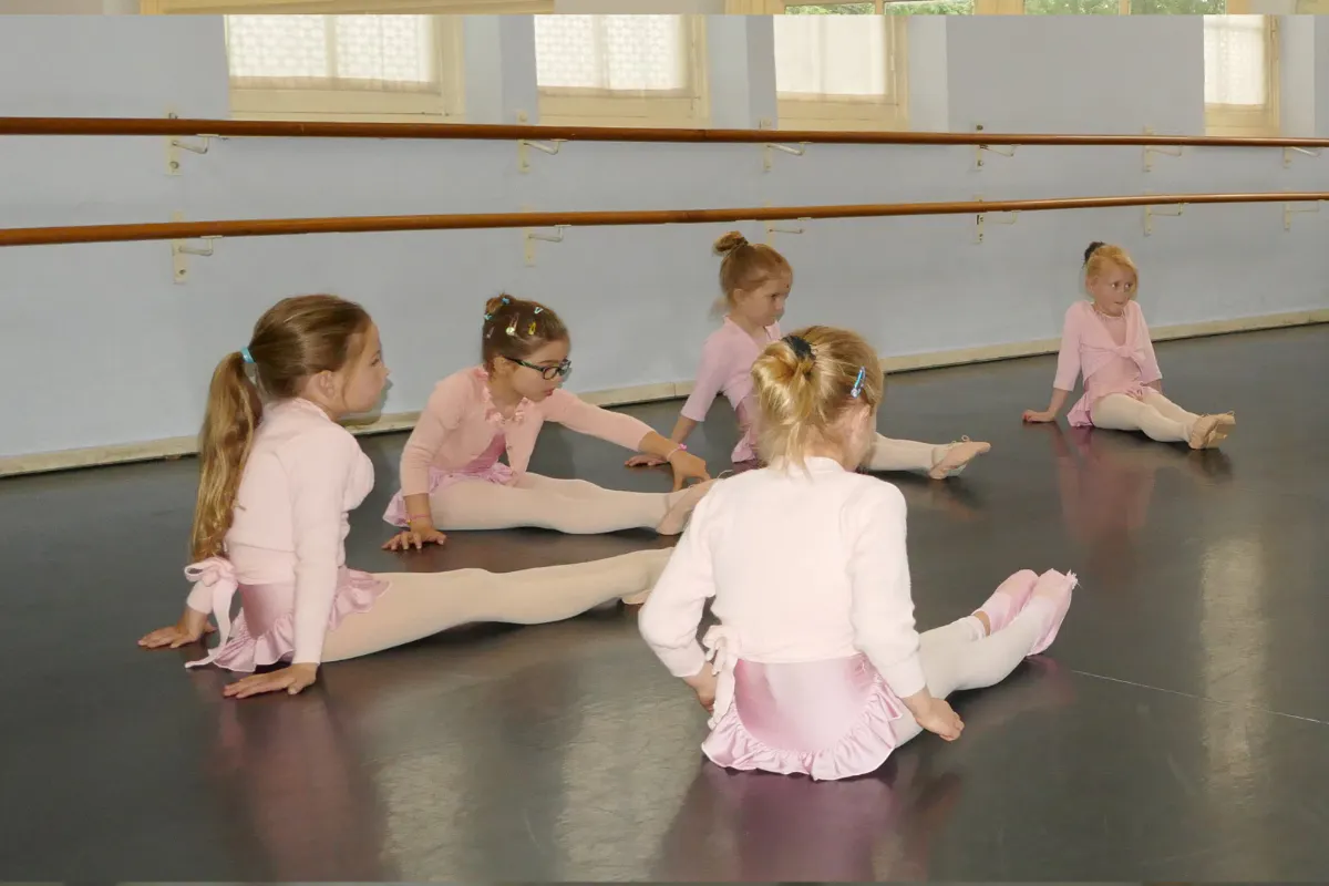 313a: Kleuterdans 4+ jaar / Pré Ballet