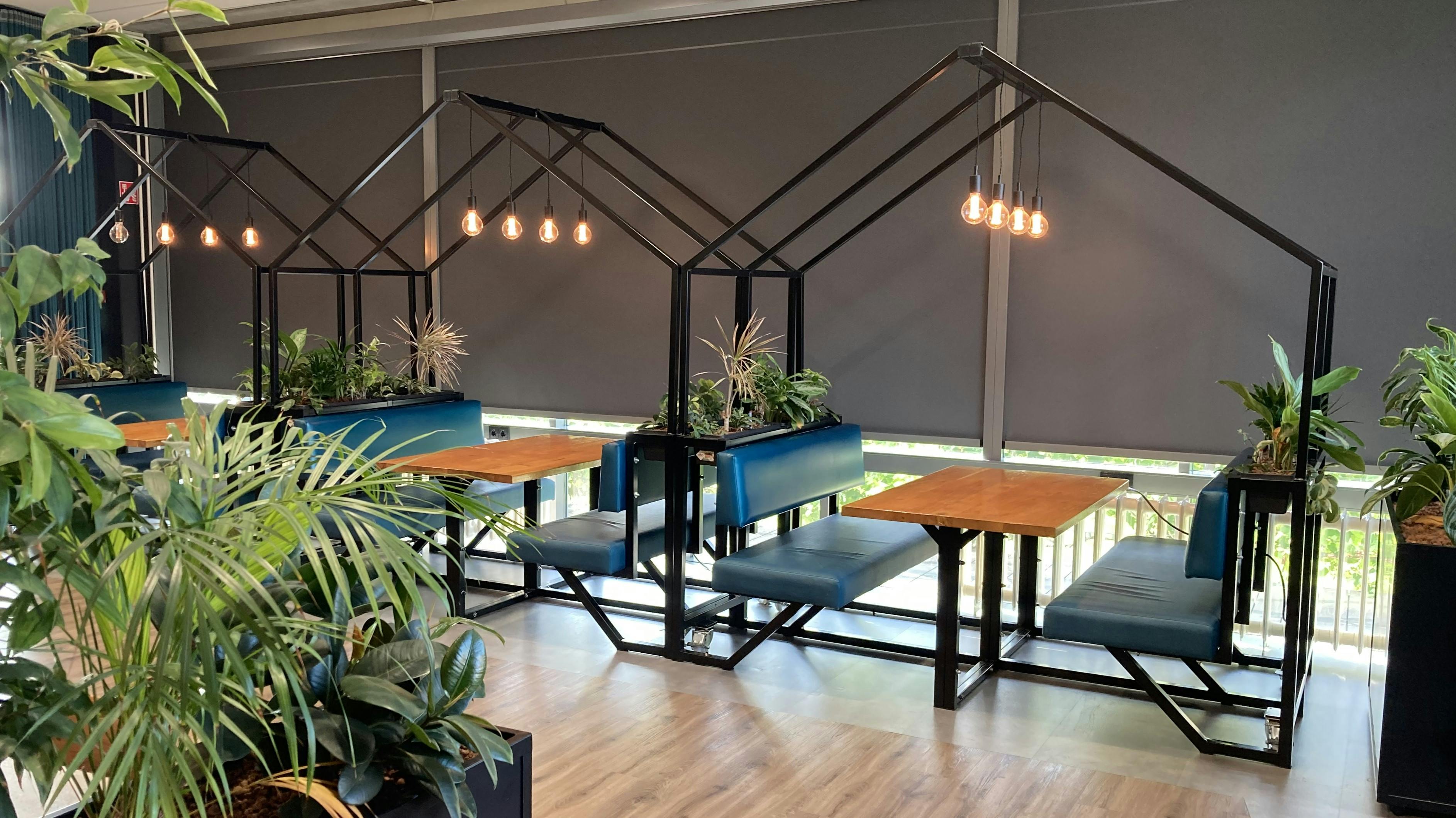 Metalen open huisjes