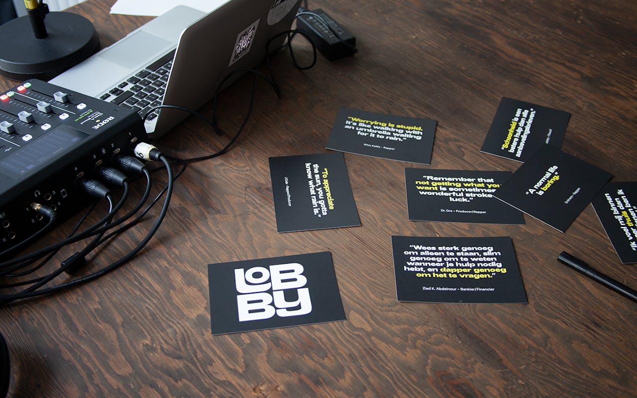 LOBBY podcast: Jongeren over de overgang van vastzitten naar vrijkomen