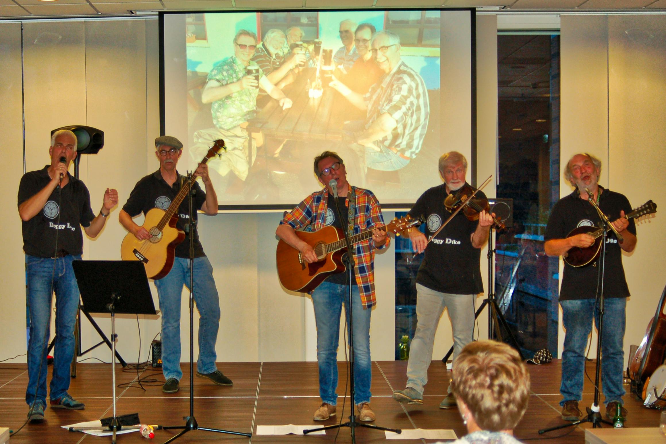 DoggyDike, Ierse muziek uit Koudekerk a/d Rijn