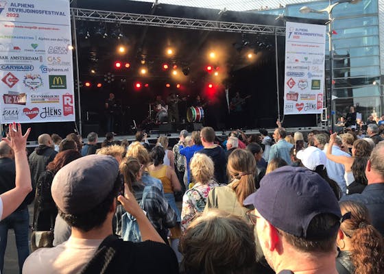 Festivalseizoen gestart: Koningsdag, bevrijdingsfestival en Alphens Korenfestival groot succes