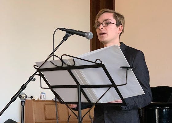 Lars Ferwerda benoemd tot Nieuwe Alphense Stadsdichter