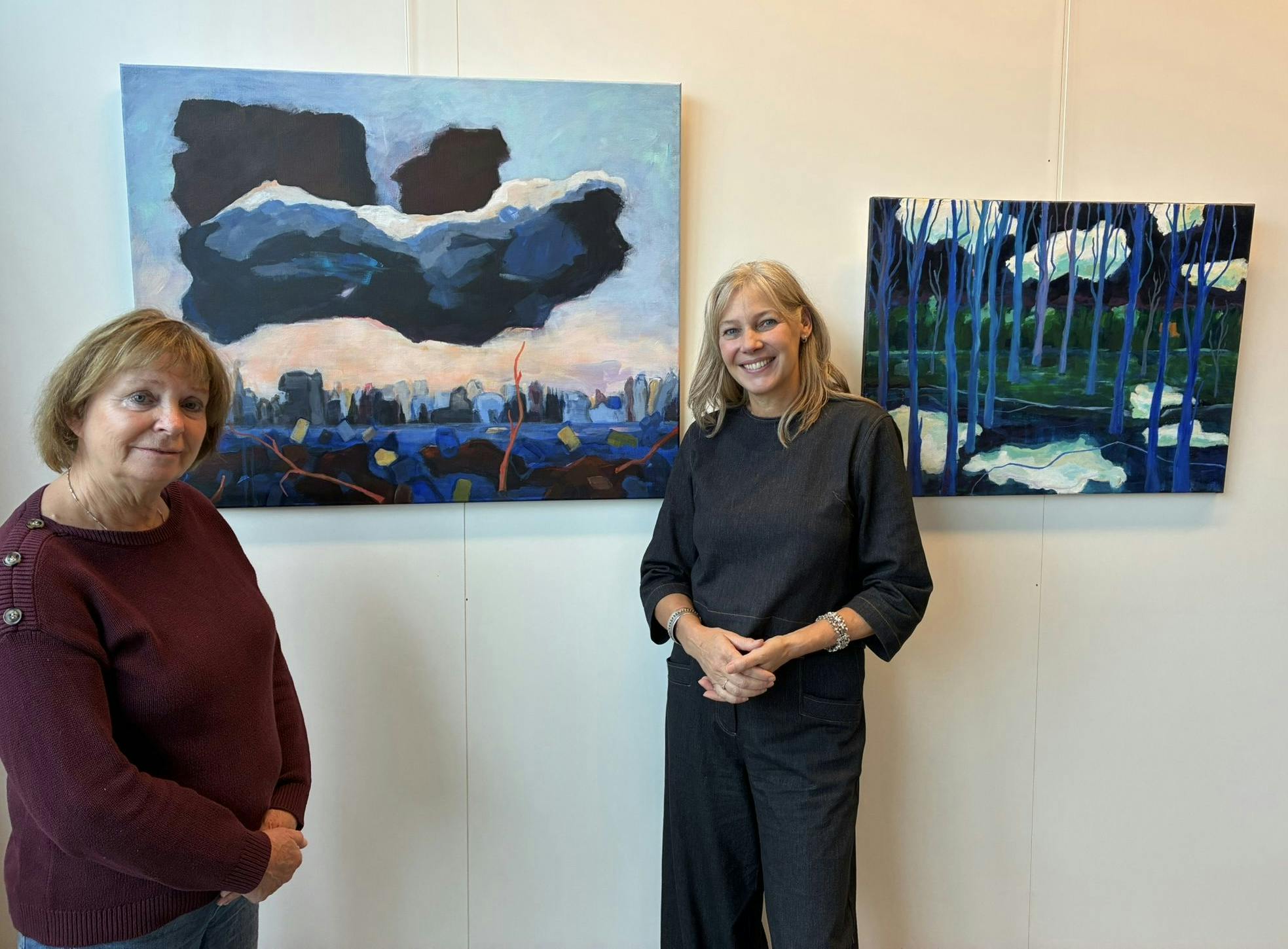 Nieuwe expositie van lokale kunstenaars in werkkamers Alphens gemeentebestuur