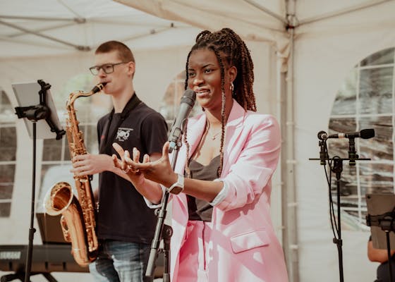 Feestelijke opening cultureel seizoen tijdens Jaarmarkt op 17 september