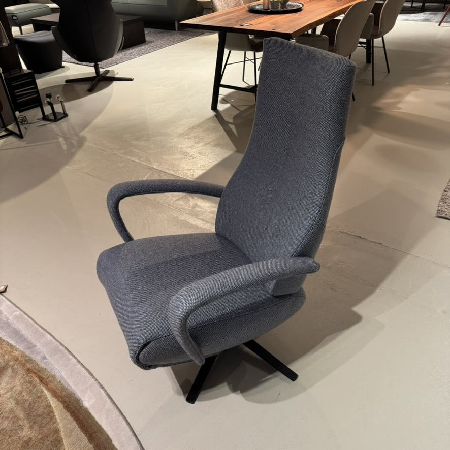 SALE - Fauteuil Riva 1004