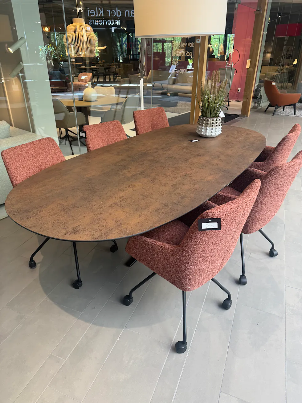 Sale - bree's new world Thor tafel
