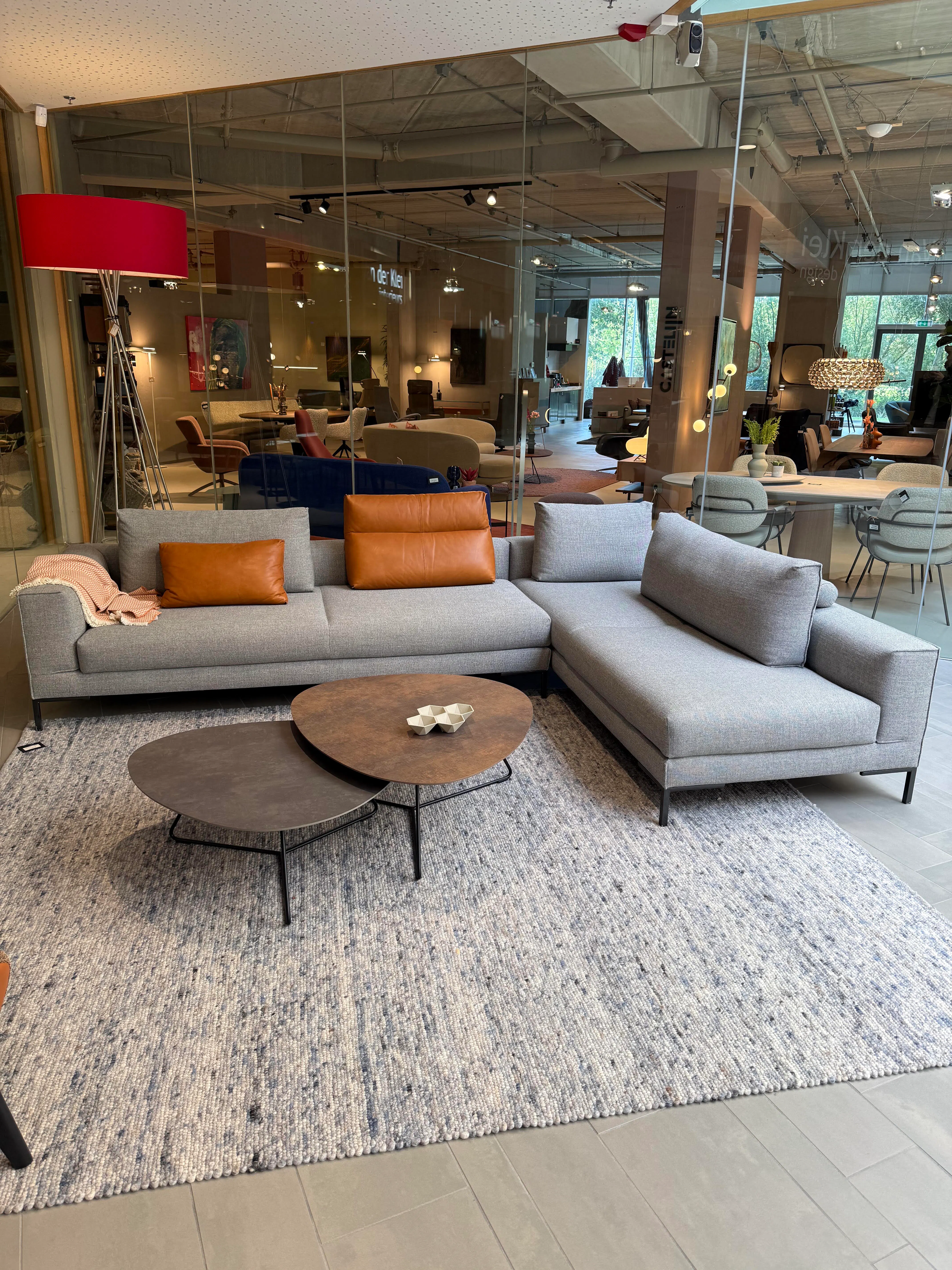 sale - design on stock - aikon lounge 13