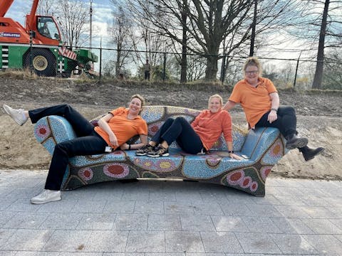Mozaïekbank afdeling Neurorevalidatie, Centrum voor revalidatie Beatrixoord, Haren