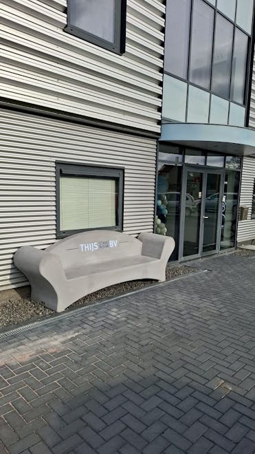 d15fc798-1192-40d6-baff-0350574517a3-3