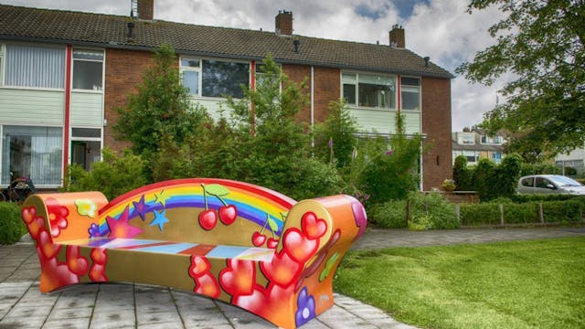Betonnen tuinbank met rugleuning