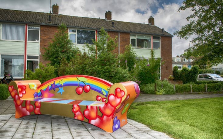 betonnen tuinbank met rugleuning