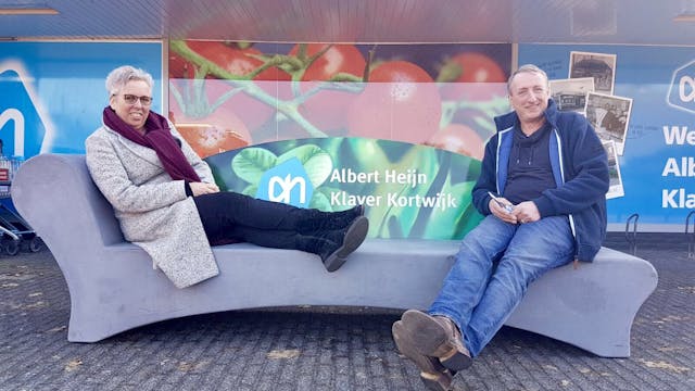 Een unieke betonnen bank voor Albert Heijn Klaver Kortwijk