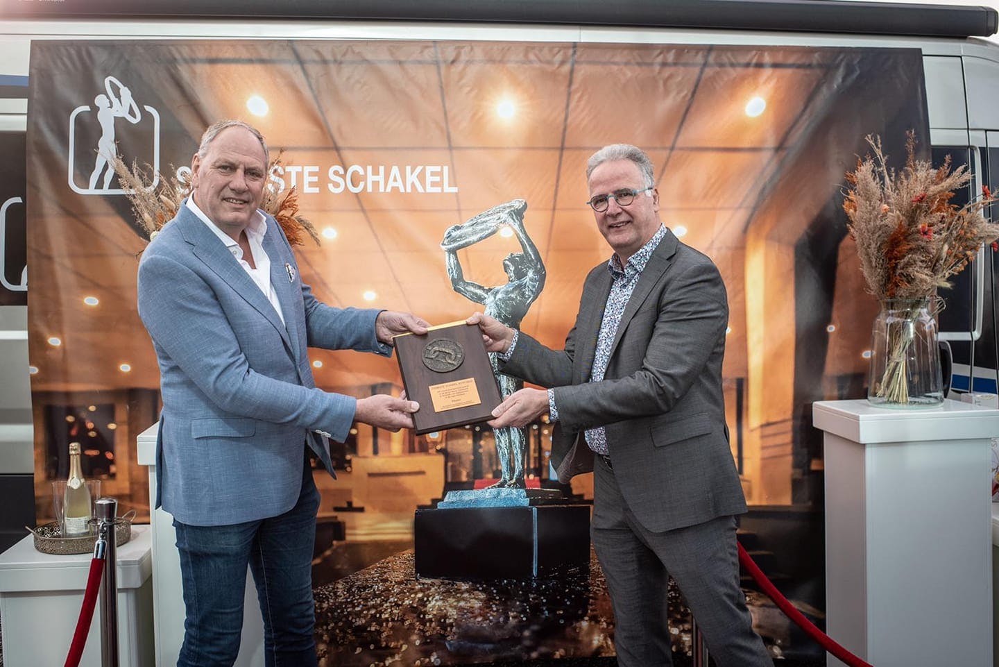 Riboton wint ondernemingsprijs categorie Bouw, Installatie en Techniek, Sterkste Schakel